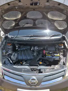 Nissan Livina 2012 Bensin