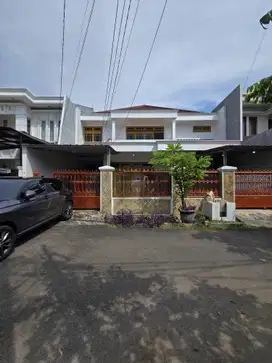 TURUN HARGA Rumah Second Dalam Komplek Di Pondok Bambu Duren Sawit Jak