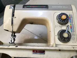 Mesin Jahit Portable Merek Brother ZZ2-B721