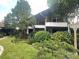 Hotel gaya belanda SUPER STRATEGIS dekat gedung sate dago bandung