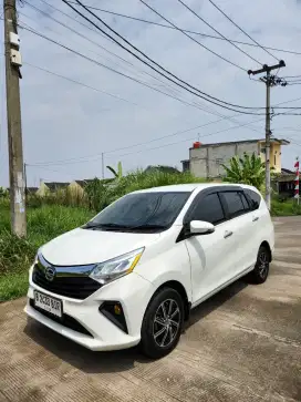 Murraaaah Daihatsu Sigra R Manual 2019 Facelif low km !!