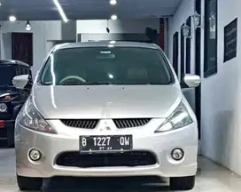 Mitsubishi grandis 2005