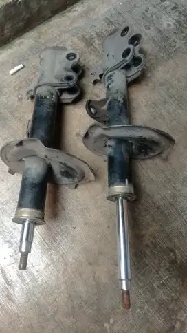 shock mobil avanza bekas masih normal