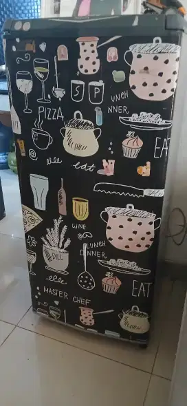 Kulkas Aqua 1 pintu
