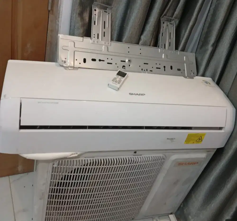 Jual AC 2 PK merk SHARP