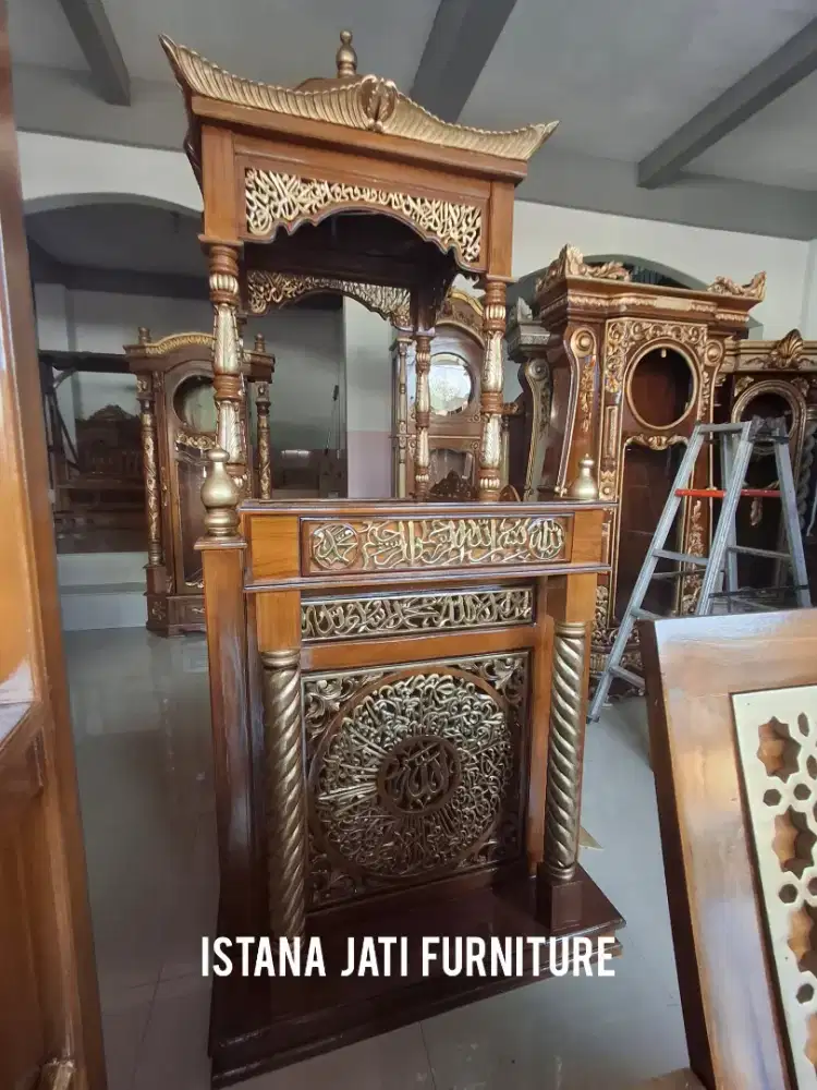 Mimbar masjid khutbah kaligrafi jati