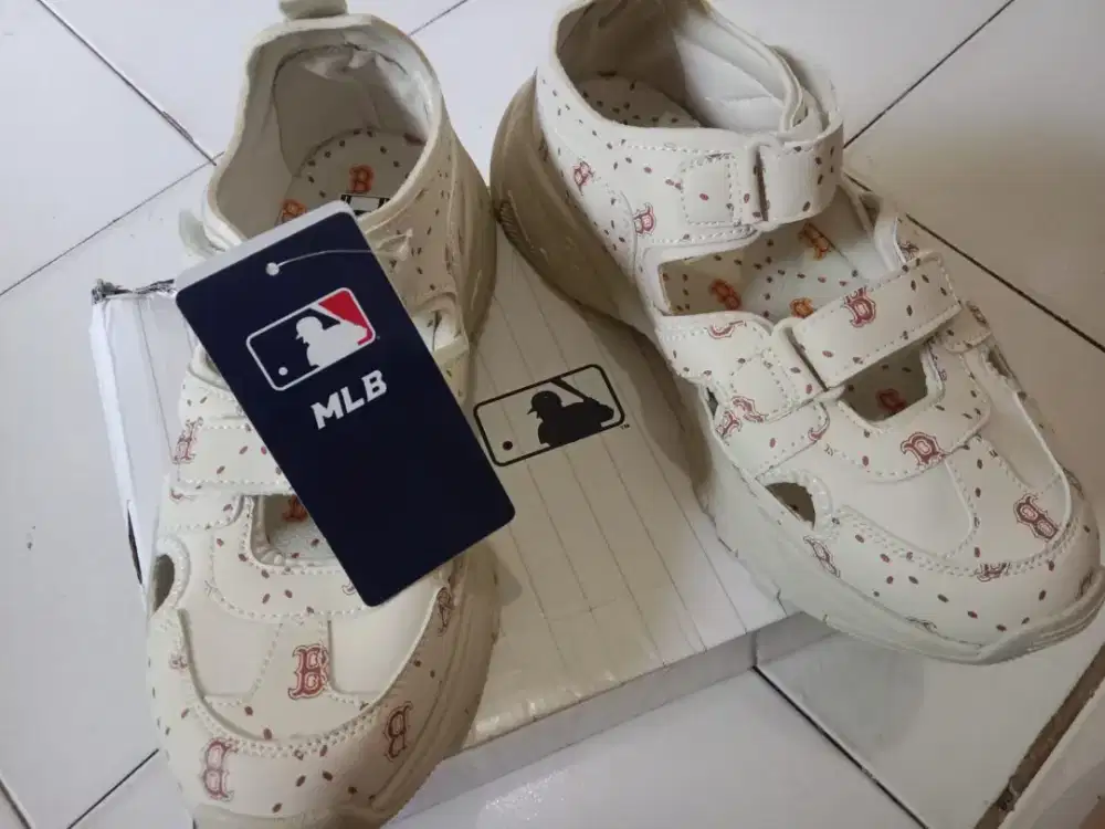 Sepatu MLB bigball chunky ukuran 42