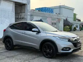 Good condition honda hrv se 2019 matic bensin low km