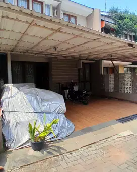 Rumah Bagus Full Furnished di The Green Park Residence Ciputat Tangsel