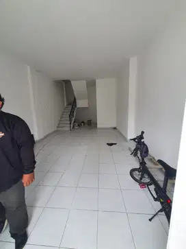 Dijual Rumah Petojo  4 lantai lokasi strategis