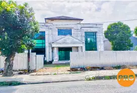 Dijual Harga Super Murah Bangunan Pinggir Jalan Raya Ah.Yani Cikampek