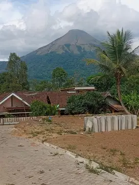 tanah pekarangan cocok untuk usha kavling ,bangun villa dll