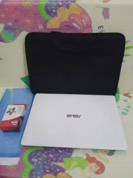 Laptop Murah Asus X453M Celeron slim bodinya ram 8/500gb