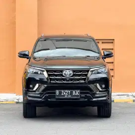 FORTUNER 2.4 VRZ GR SPORT DIESEL AT 2021