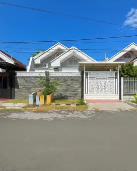 Disewakan rumah dharmahusada permai siap huni