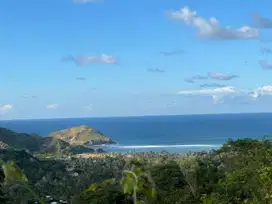 Tanah murah dekat pantai areguling Kuta Mandalika Lombok. Full view.