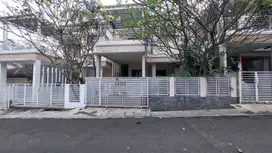 Disewakan Rumah Modern Minimalis Dekat Sta. MRT Cipete Raya