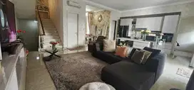 RUMAH CLUSTER AMETHYS PONDOK HIJAU GOLF/PHG GADING SERPONG
