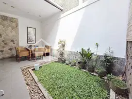Rumah asri siap pakai di parakan sayap batununggal bandung