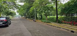 Tanah Kavling Hoek Bentuk Kotak Puri Botanical Dekat Puri Indah