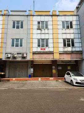 Ruko  murah siap usaha di Bsd Ruko Tol Bulevars Serpong