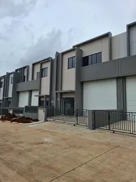 DISEWAKAN GUDANG BARU TAMAN TEKNO BSD CITY