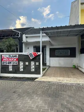 TURUN HARGA  BUTUH UANG  Dijual cepat Rumah  Pinus regency Bandung  *M