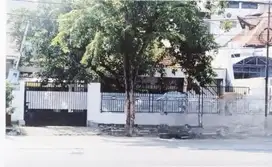 DIJUAL Rumah BESAR CLASSIC  jl karang menjangan, Surabaya Pusat