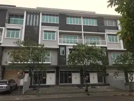 Ruko 3 Gandeng Ada Lift Elang Laut Boulevard Pantai Indah Kapuk