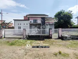 Rumah Hook minimalis di Kemang Manis, Bukit Lama, Kota Palembang