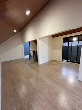RUMAHALAM SUTERA FLAMBOYAN BRAND NEW 2LANTAI +ATTIC SIAP MASUK NYAMAN