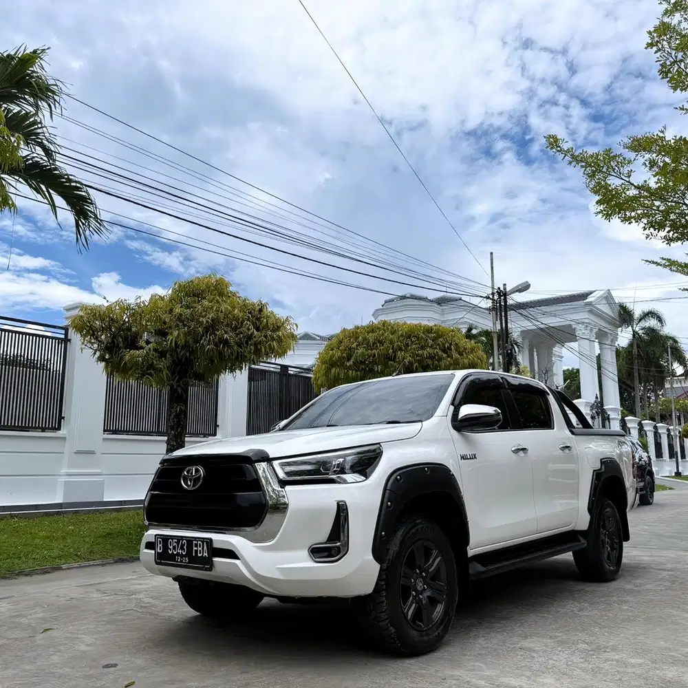 Hilux V matic 4x4 diesel murah 2020