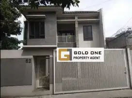 Rumah Mewah Aestetik Bagus Siap Huni Luas di Kreo Ciledug Tangerang