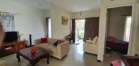 Dijual Murah Rumah Mewah Dua Lantai di Jl Borobudur Dekat UB