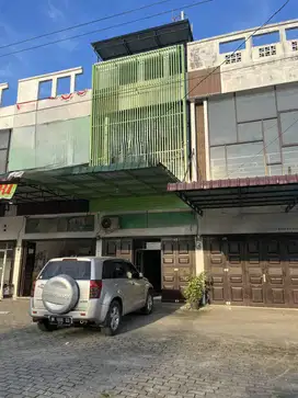 Ruko Bagus dan Sangat Strategis Untuk Buka Usaha di Karya Wisata Medan