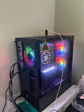 PC GAMING/EDITING HIGH END LIKE NEW