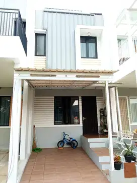 Rumah Full Furnished di Puri Botanical Residence