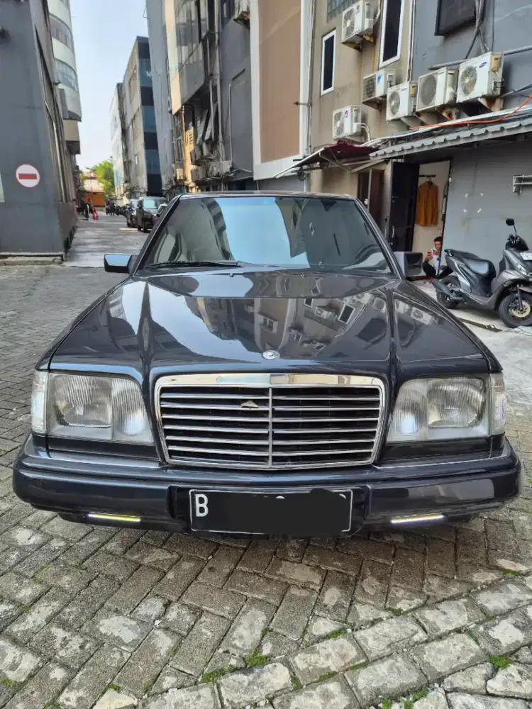 Mercedes Benz W124 E320 Masterpiece 3200cc