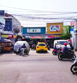 Dijual Minimarket Apotek di Tipar Cakung Jakarta Utara