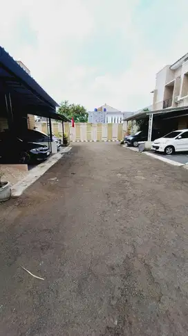 Disewakan rumah cluster samping jalan ceger raya dekat mcd stan bintar