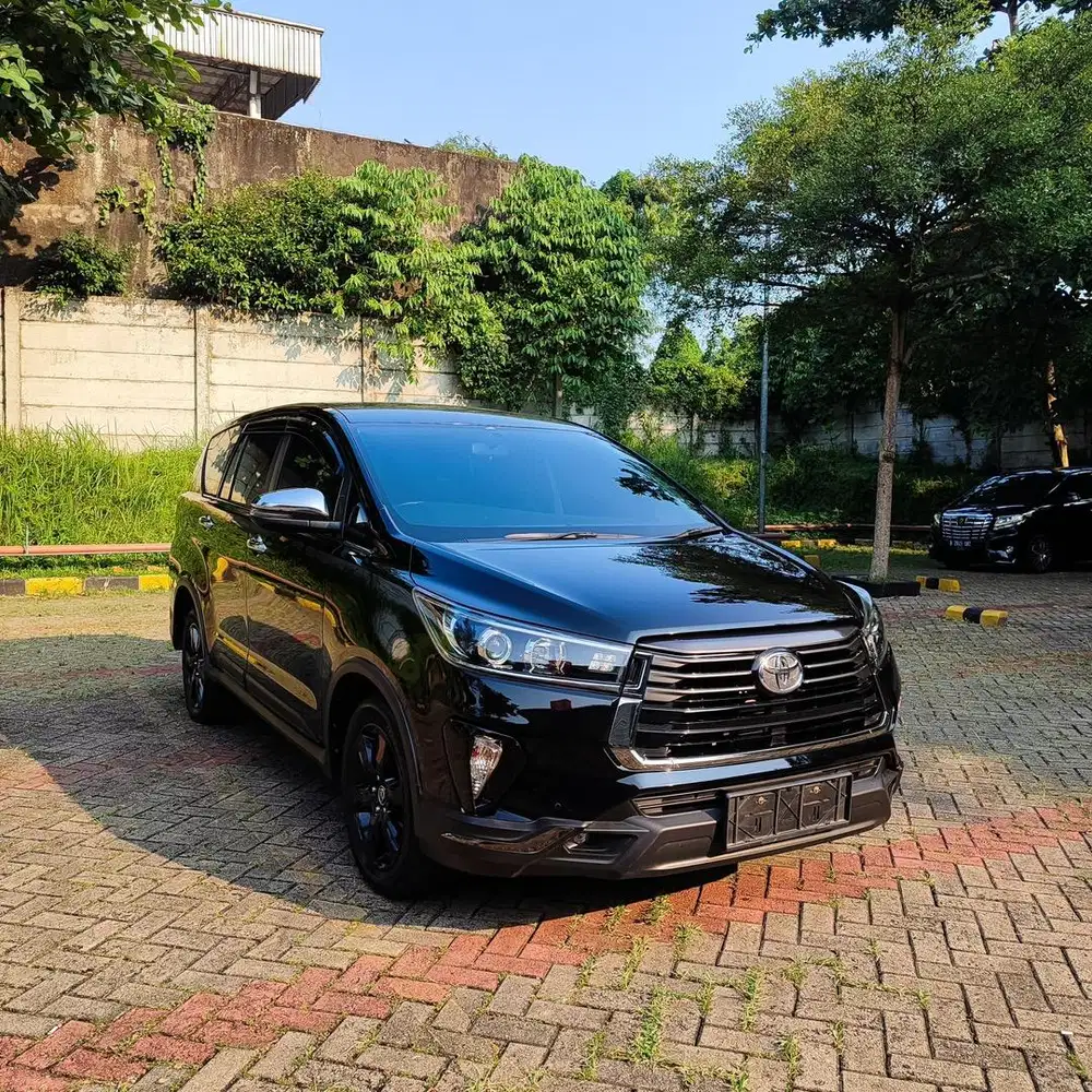 2022 Toyota Innova Venturer 2.4 Diesel AT