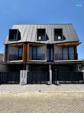 Rumah Baru Modern Minimalis Purimas dekat MERR UPN Gununganyar