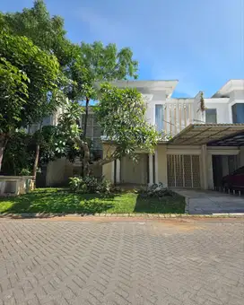 Rumah Long Beach Pakuwon City NEW MINIMALIS SIAP HUNI FURNISH