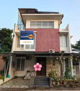 Harus sgera  terJual Rumah Cantik  Siap Huni  dan Rapi Di Acola Park