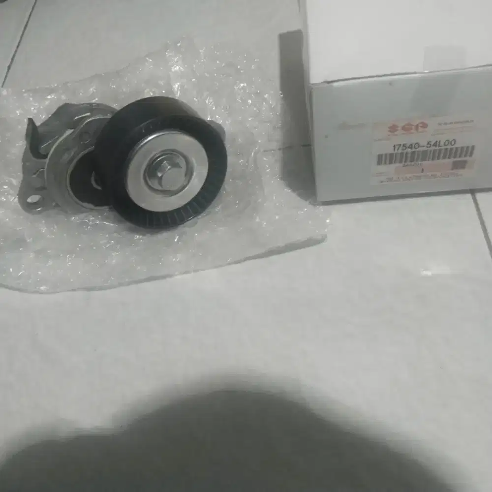 Auto tensioner grand vitara 2.4