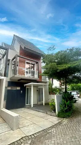 Dijual Rumah Modern 2 Lantai di Temas, Batu, Kota Batu