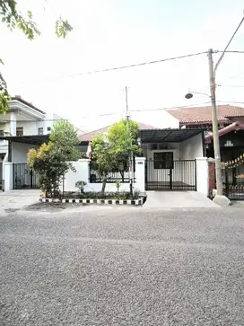 Dijual Rumah di Rungkut Asri Utara Surabaya Bagus Siap Huni