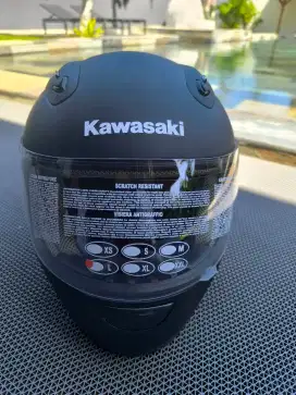 Kawasaki helm lengkap dengan dus