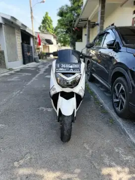 YAMAHA NMAX NON ABS TAHUN 2017 KONDISI ORIGINAL