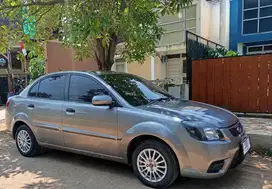 Kia Rio 2011 Bensin